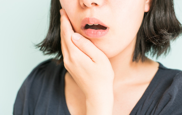 Tooth Extraction: Should I Get My Tooth Pulled?
