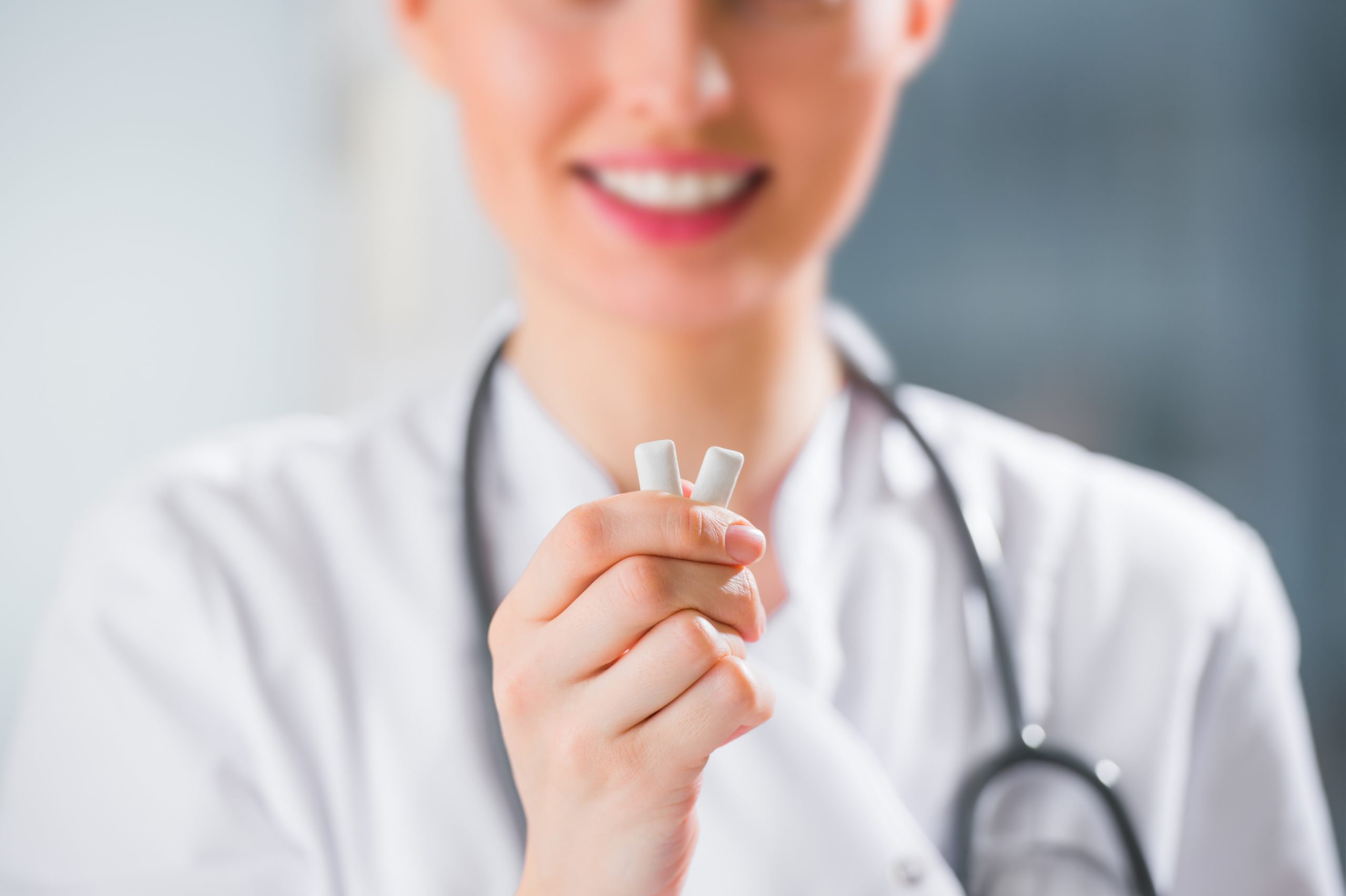 Teeth Cleaning Chewing Gum Improves Your Oral Health