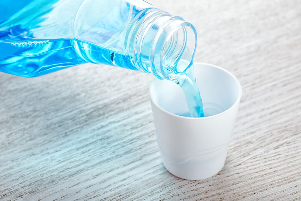 dentist, mouthwash